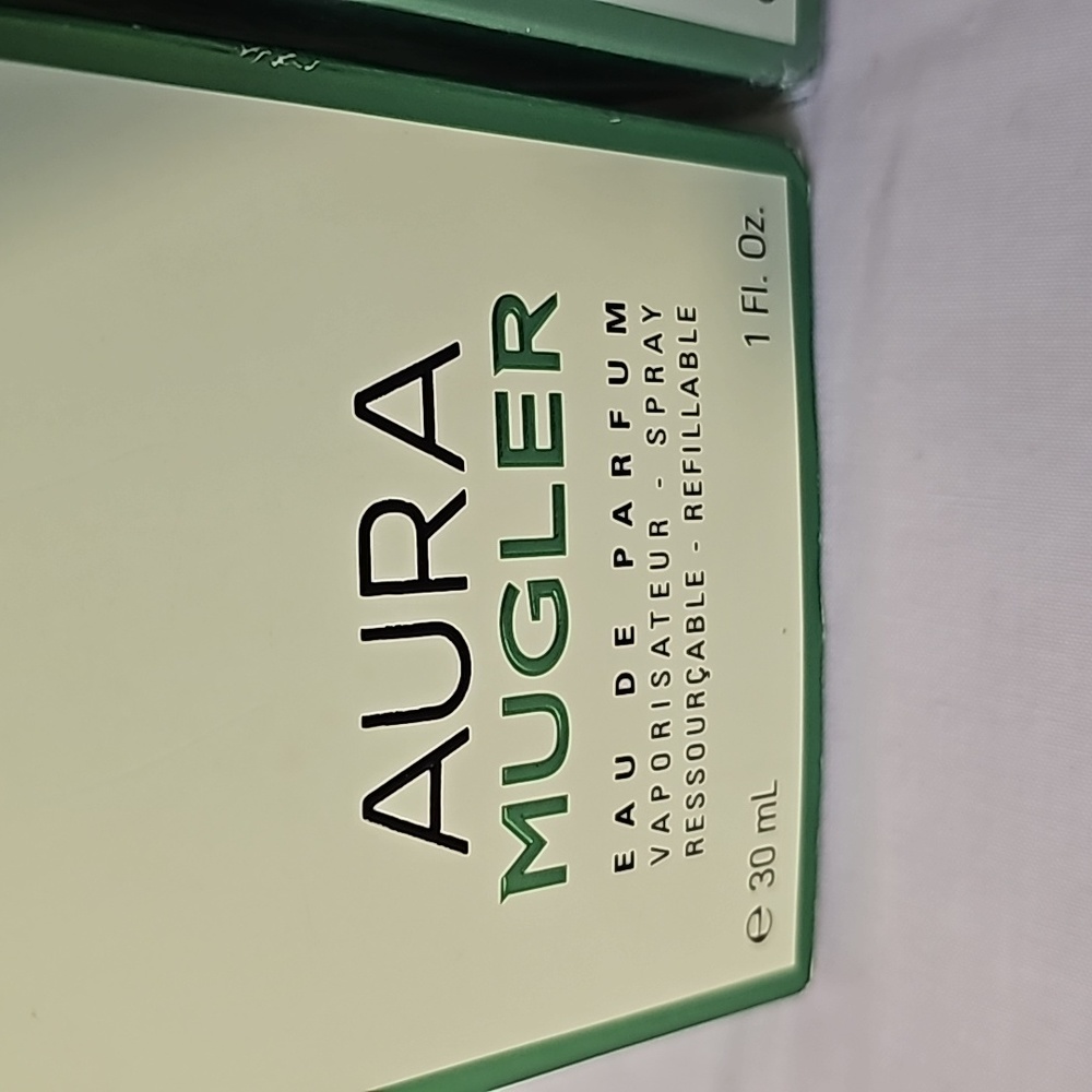 Thierry Mugler bundle - Picture 2 of 6